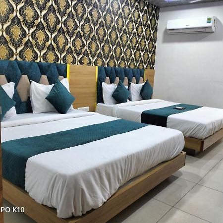 Hotel Rudra Palace Anand Luaran gambar